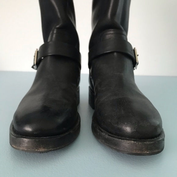 Burberry black leather boots. Size 5 - Picture 4 of 5